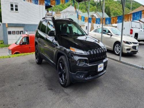 2017 Jeep Cherokee Sport